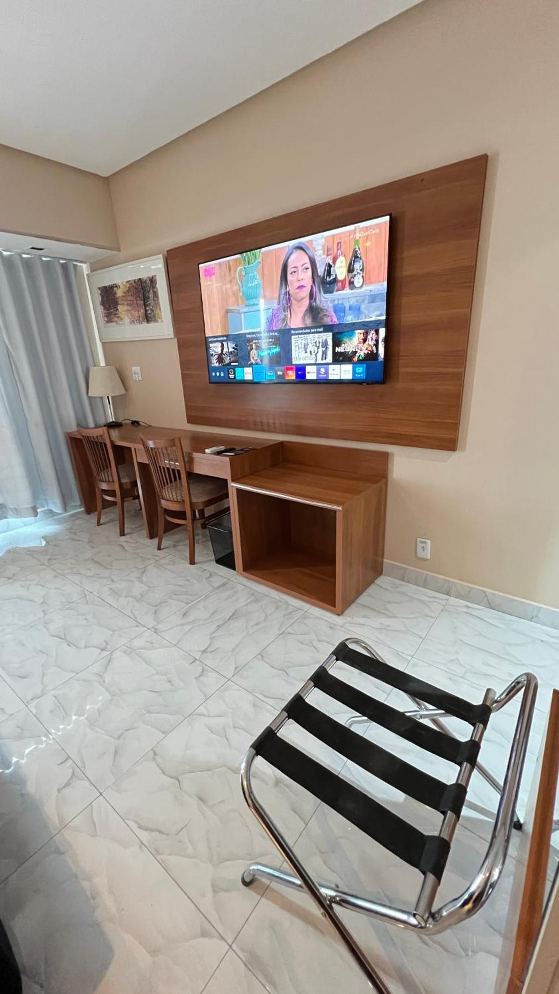 Flat No Condominio Do Edificio Tropical Executive E Residence Com Vista Para O Rio Manaus Kültér fotó